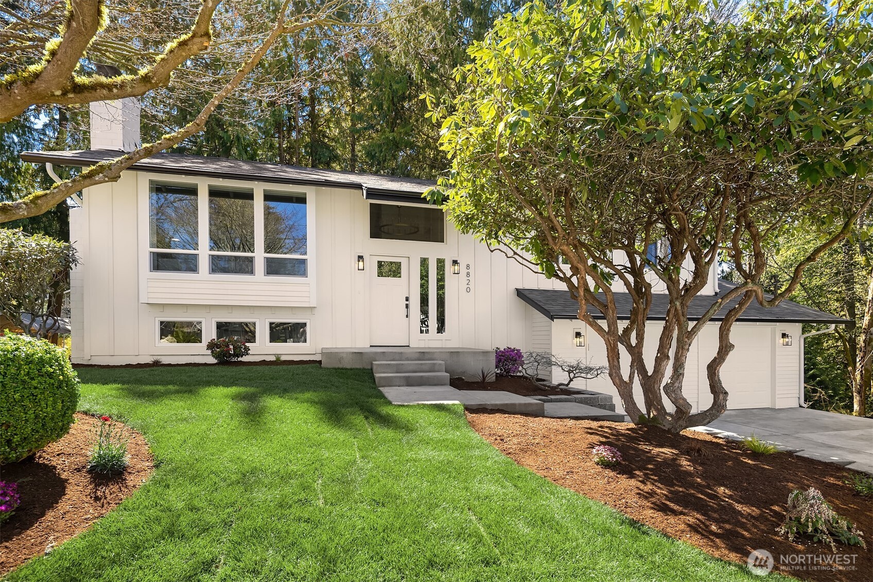 8820 194th Street SW, Edmonds, WA 98026