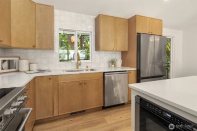 8820 194th Street SW, Edmonds, WA 98026 - Photo 14