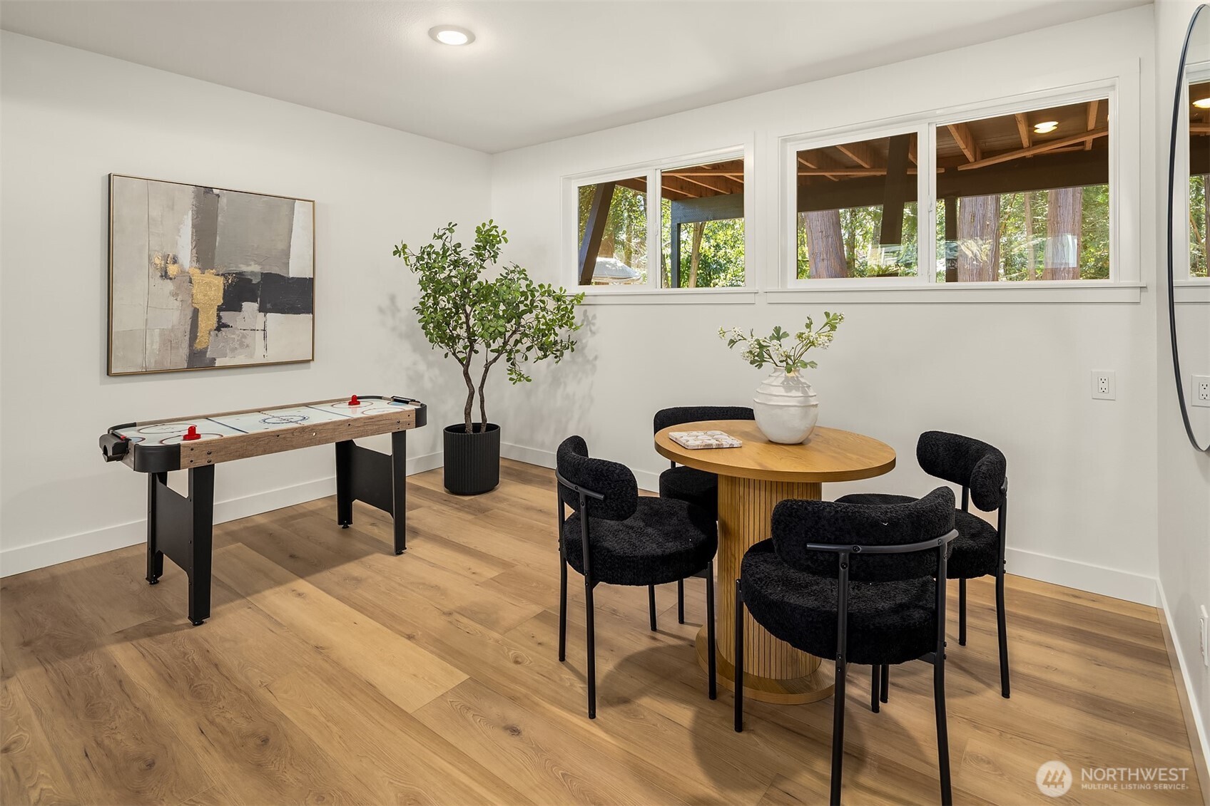 8820 194th Street SW, Edmonds, WA 98026