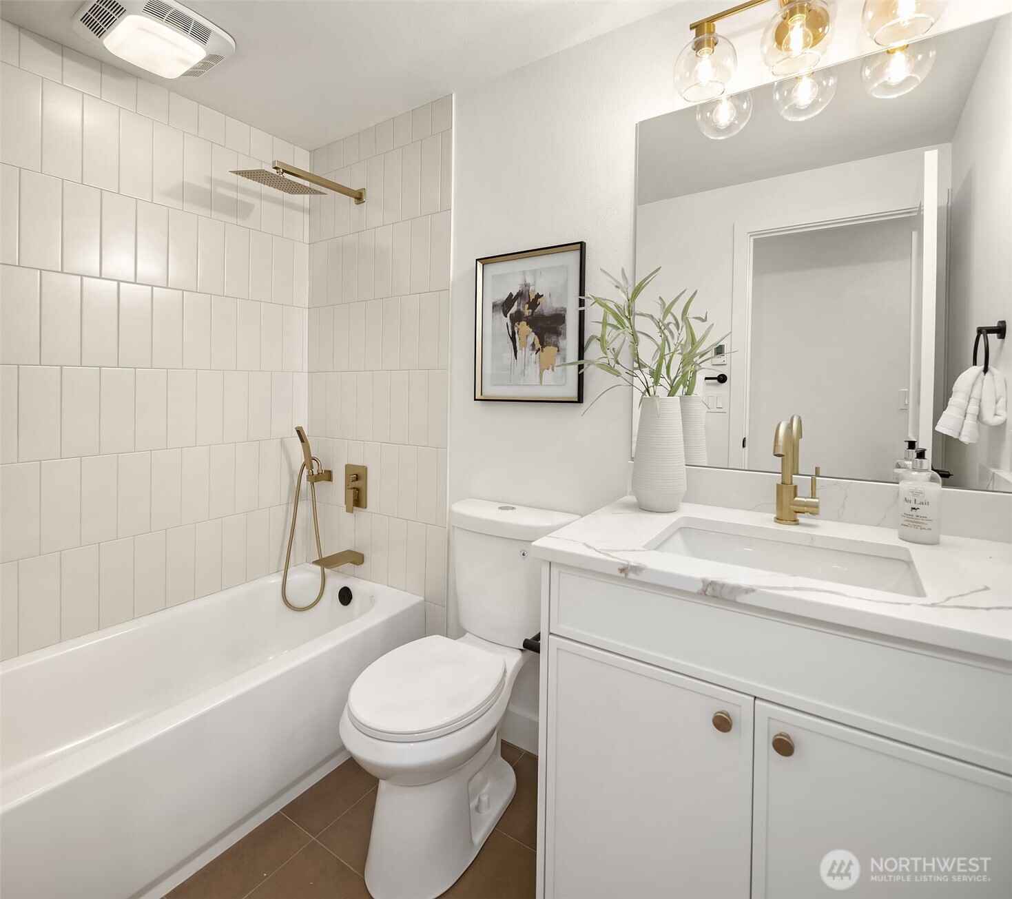 8820 194th Street SW, Edmonds, WA 98026