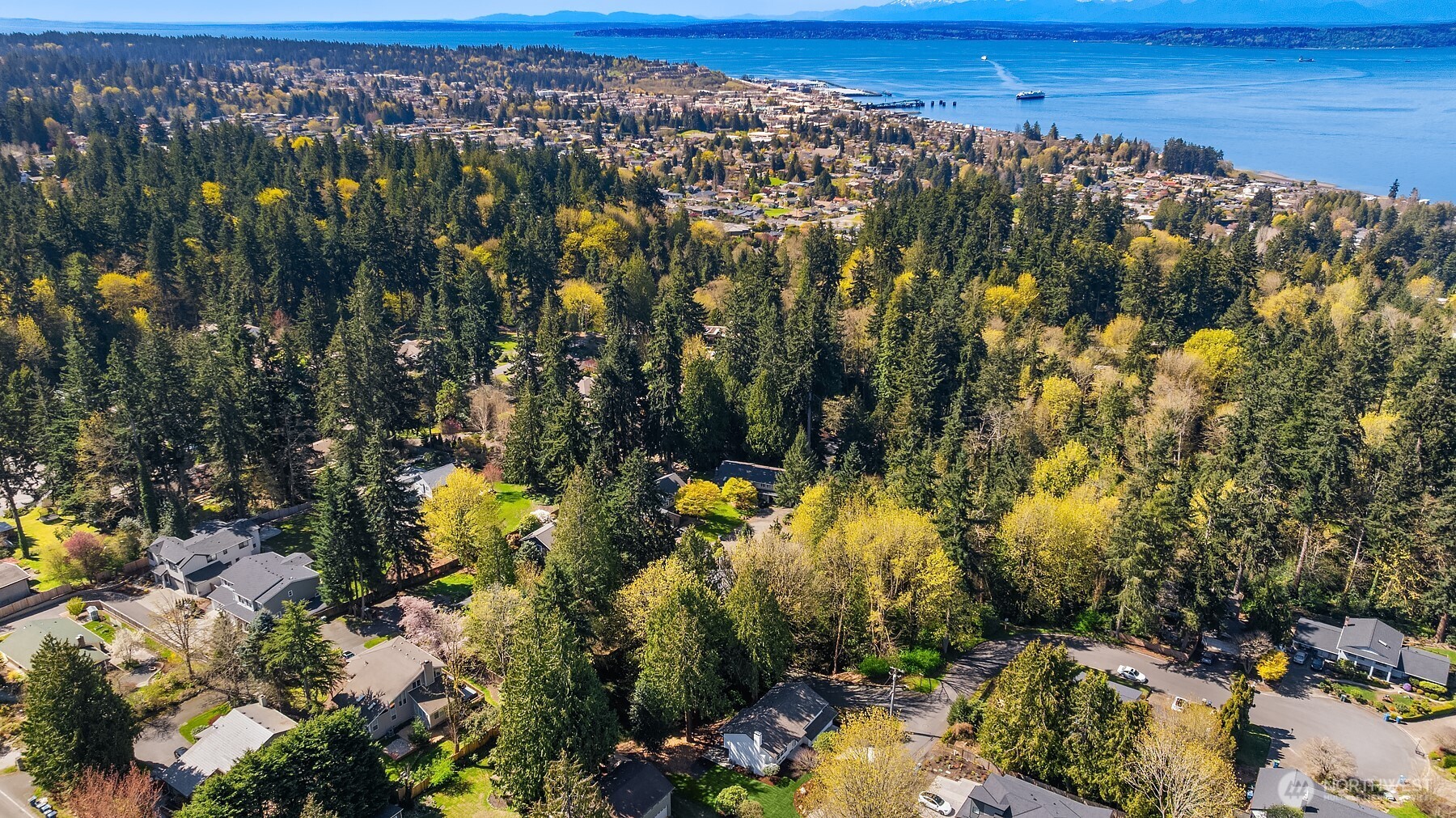 8820 194th Street SW, Edmonds, WA 98026