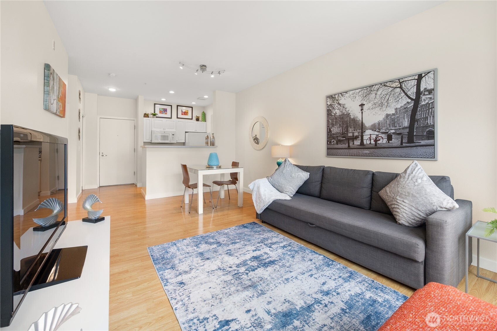 2415 2nd Ave #540, Seattle, WA 98121