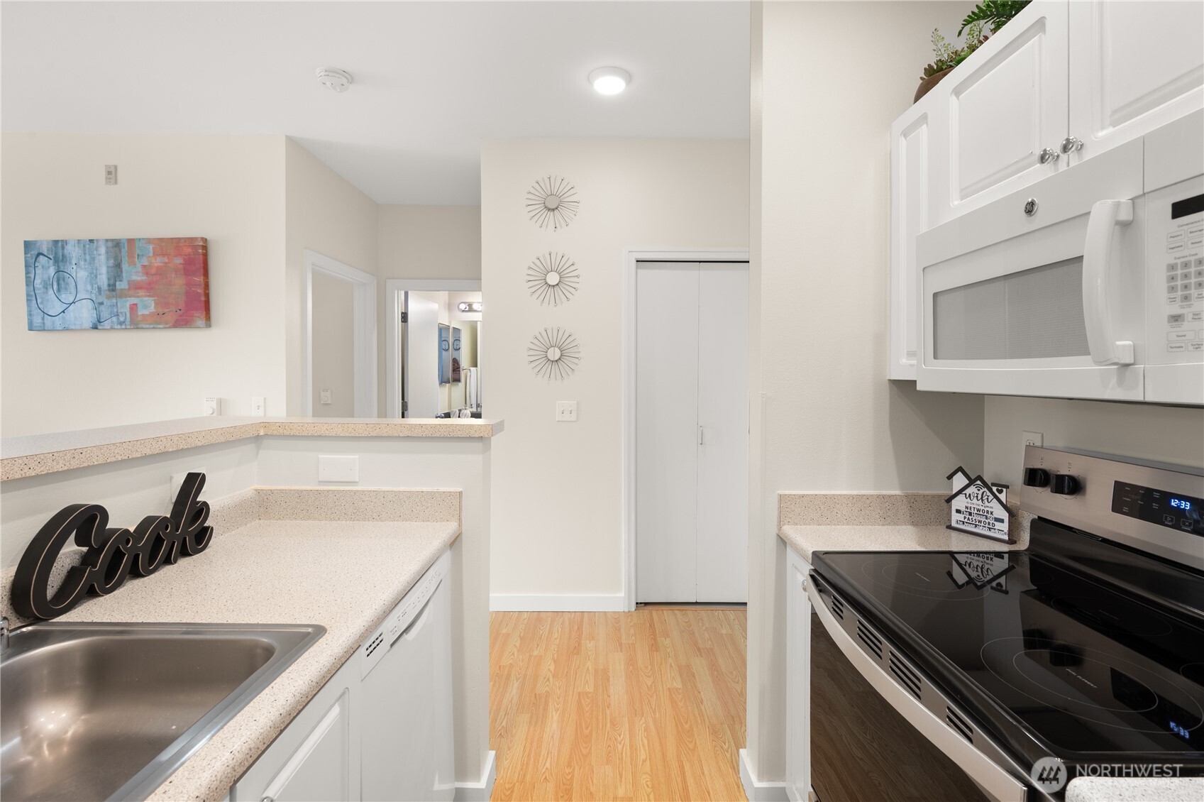 2415 2nd Ave #540, Seattle, WA 98121