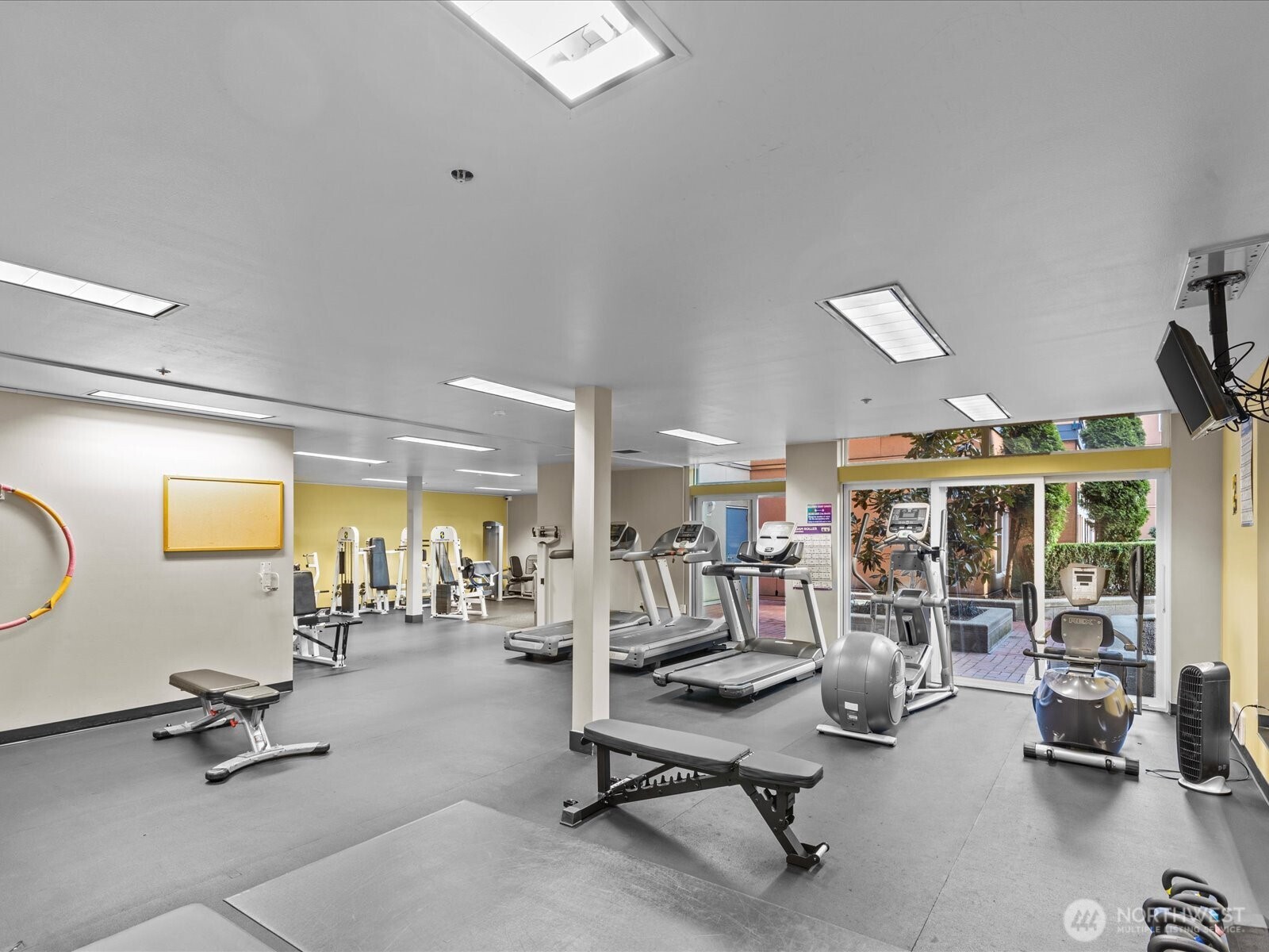 2415 2nd Ave #540, Seattle, WA 98121