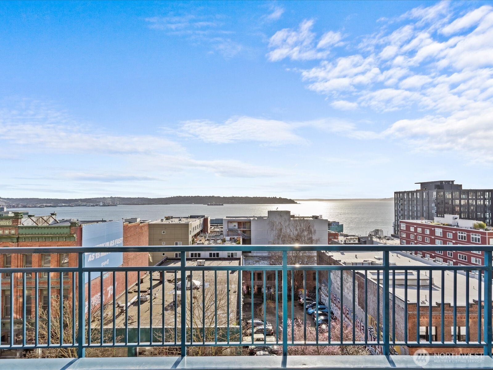 2415 2nd Ave #540, Seattle, WA 98121