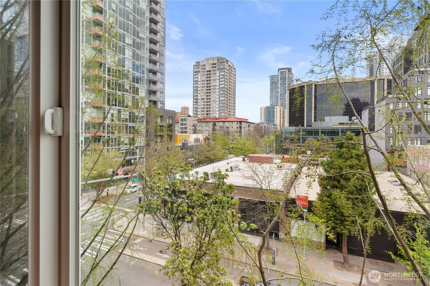 2415 2nd Ave #540, Seattle, WA 98121