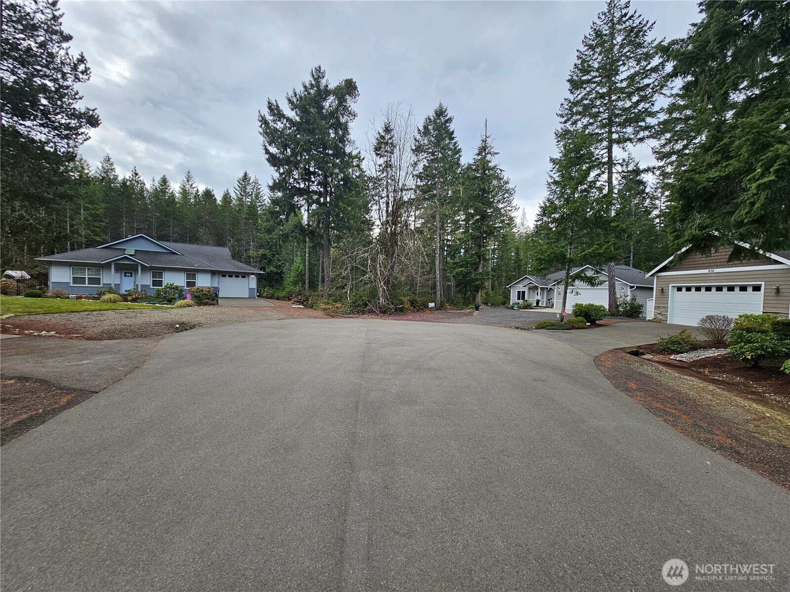 231 E Blackberry Lane , Union, WA 98592