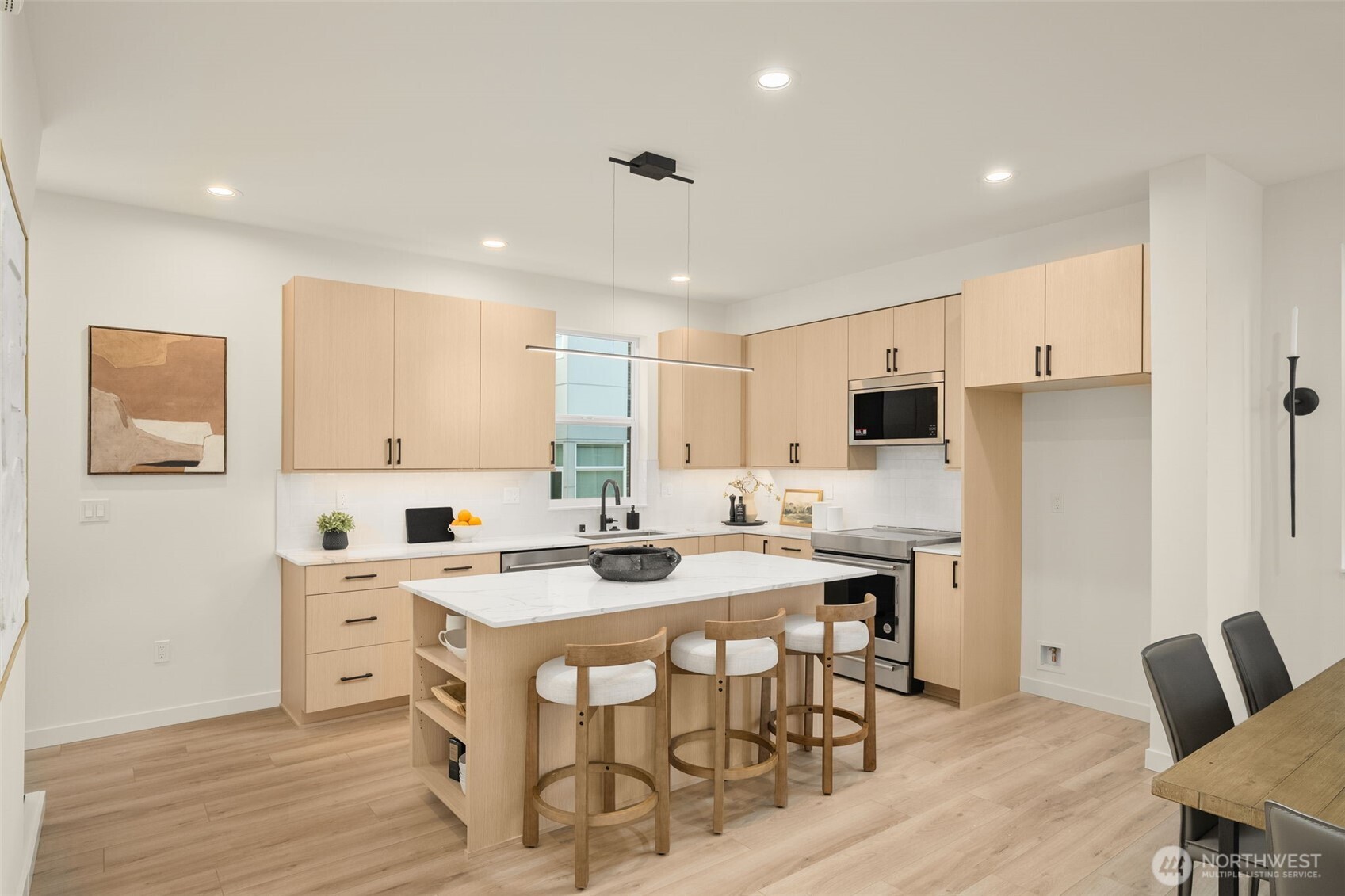 2647 B NW 63rd St , Seattle, WA 98107