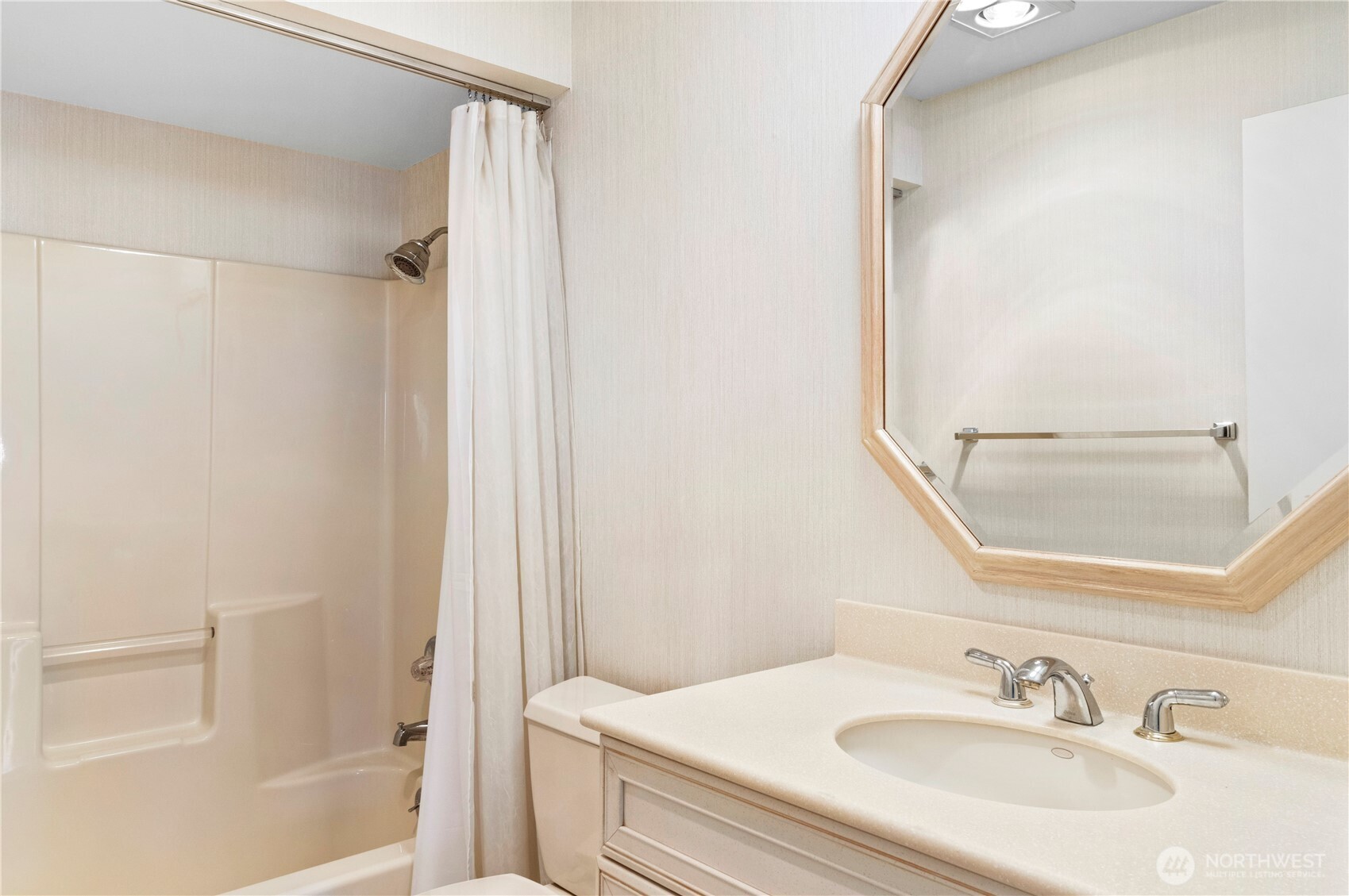 15719 SE 23rd Street #116, Vancouver, WA 98683