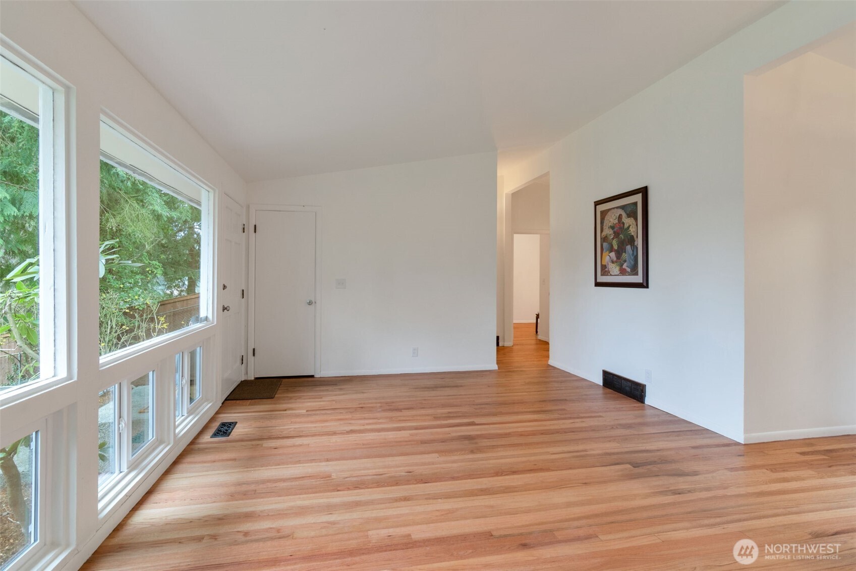 15269 Densmore Avenue N, Shoreline, WA 98133-6305