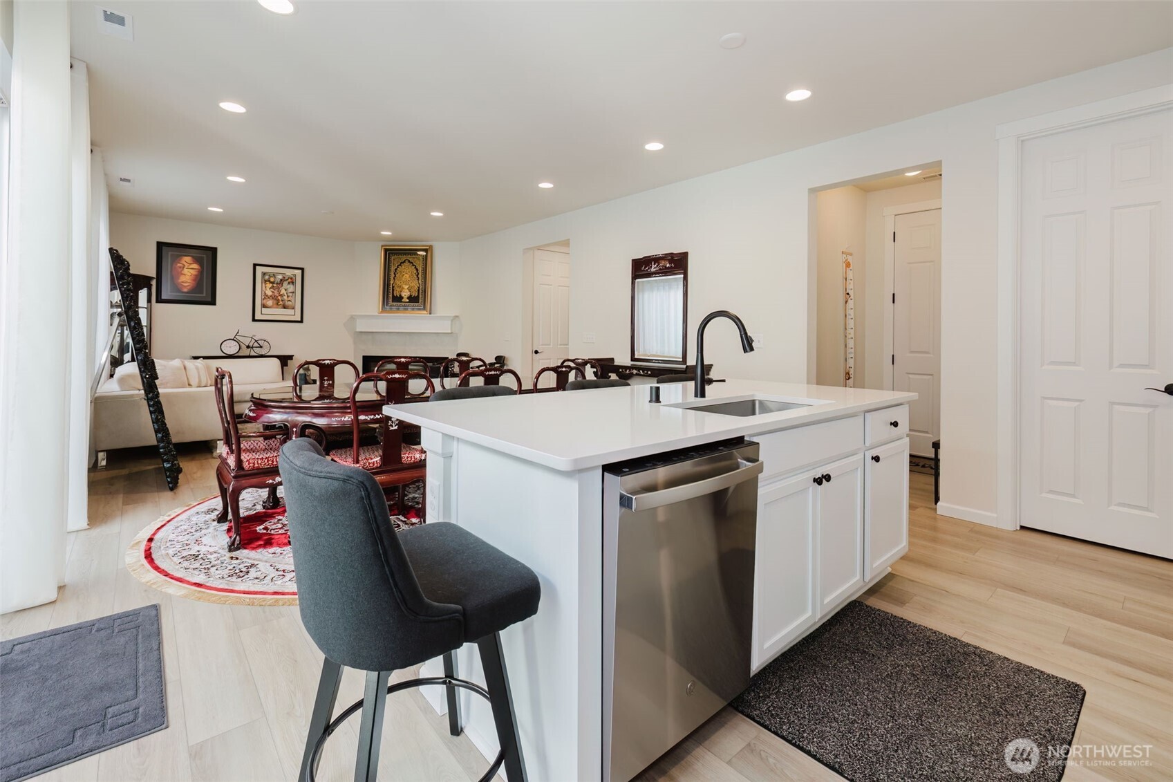10377 Chimes Place NW, Bremerton, WA 98311