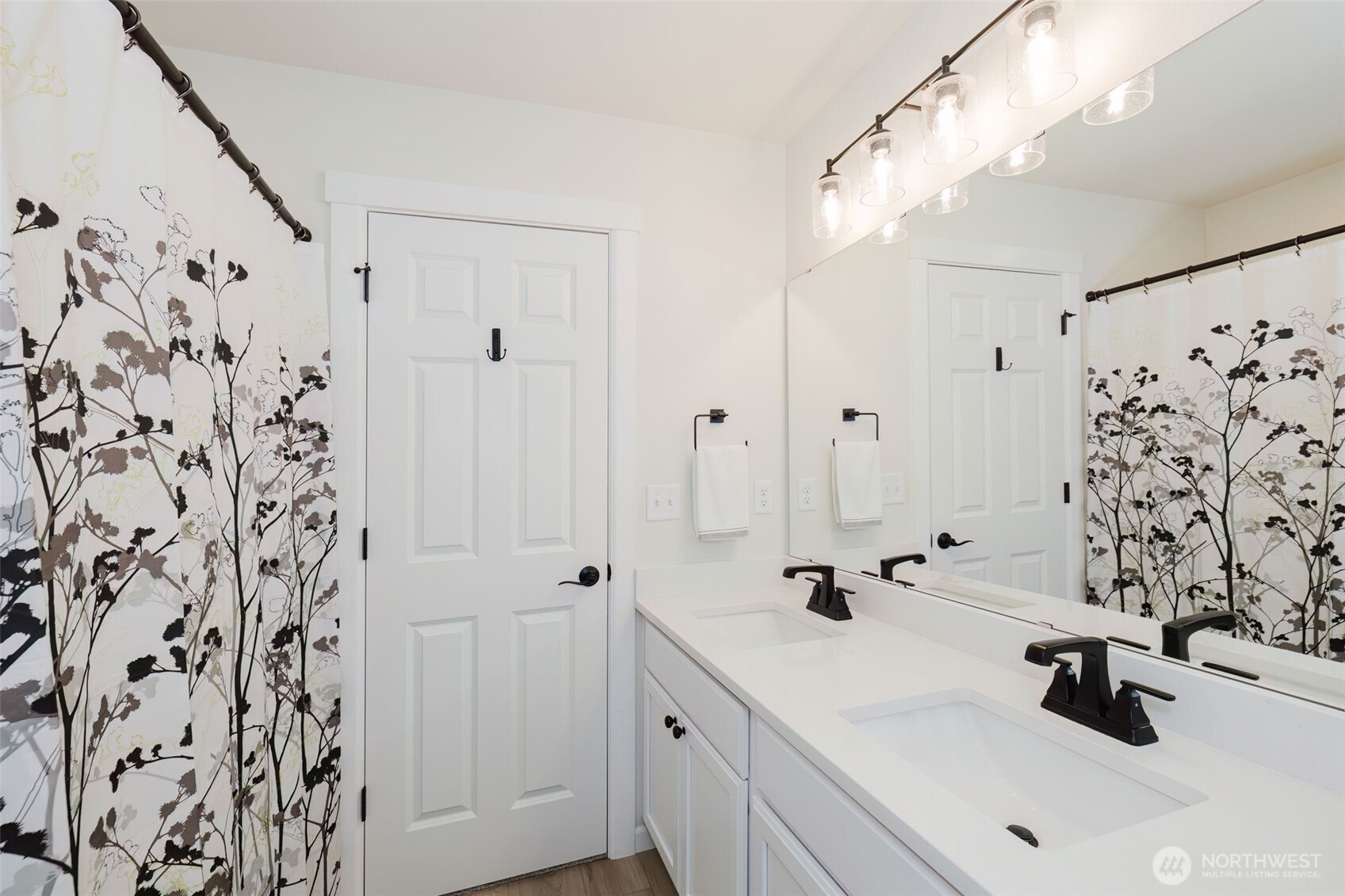 10377 Chimes Place NW, Bremerton, WA 98311