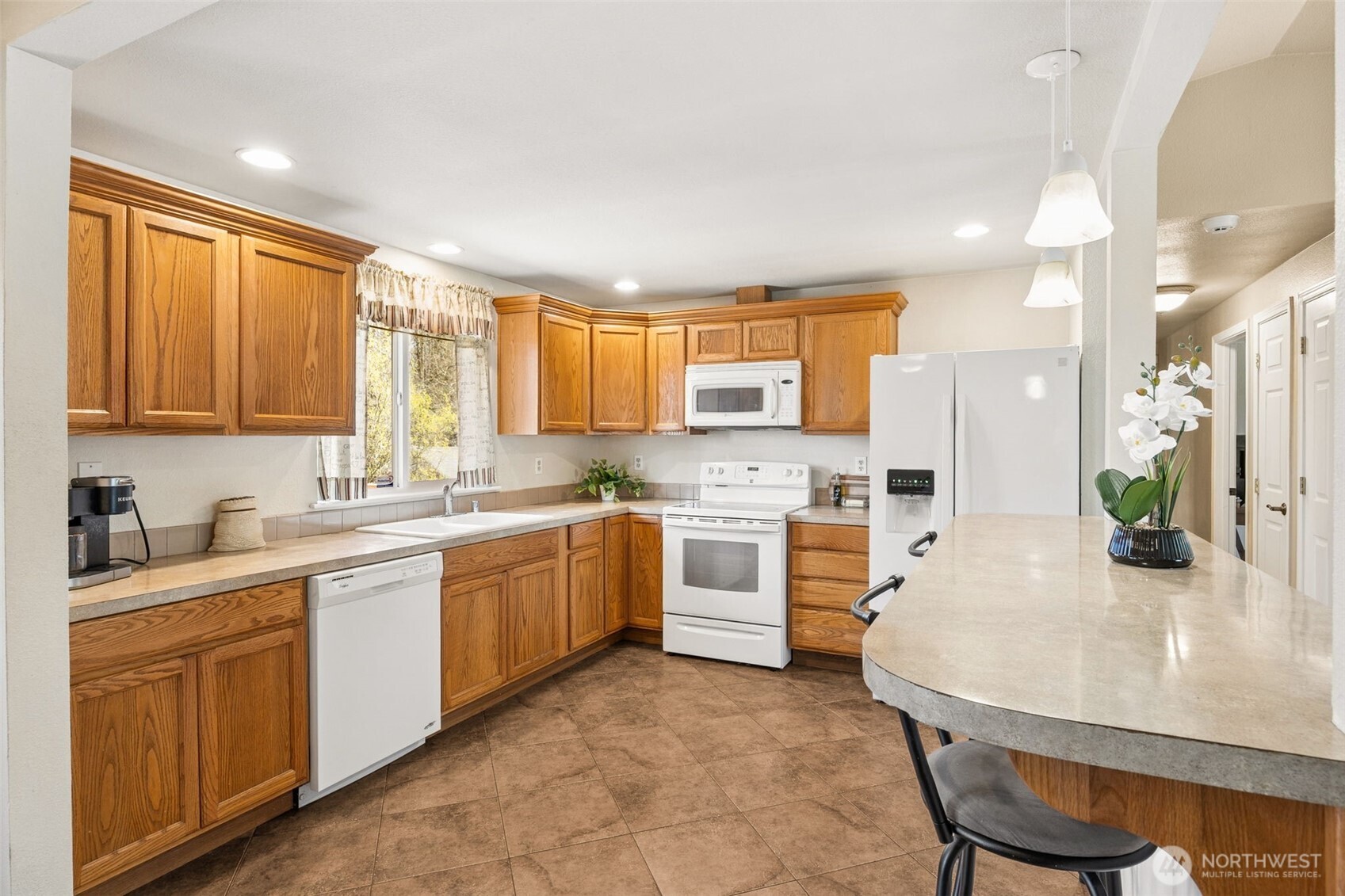 20813 66th Ave E , Spanaway, WA 98387