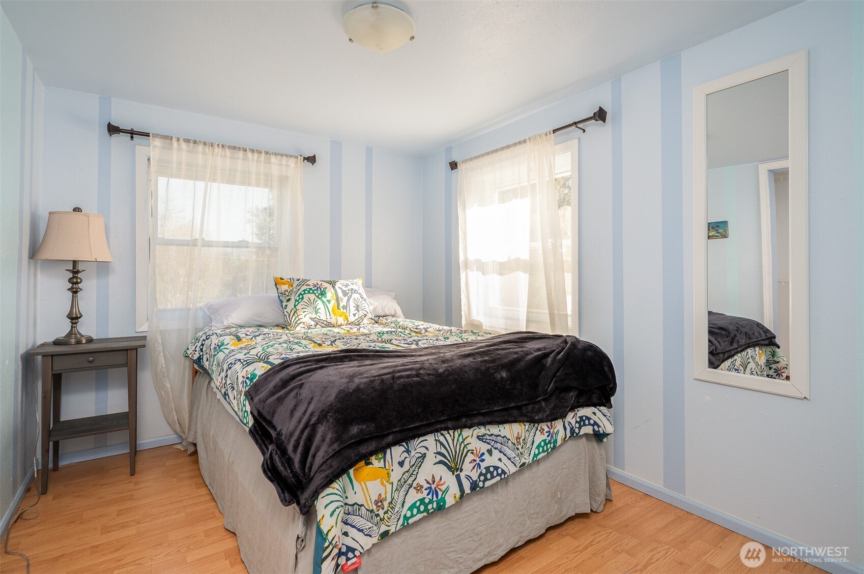 137 Aden Street SW, Castle Rock, WA 98611