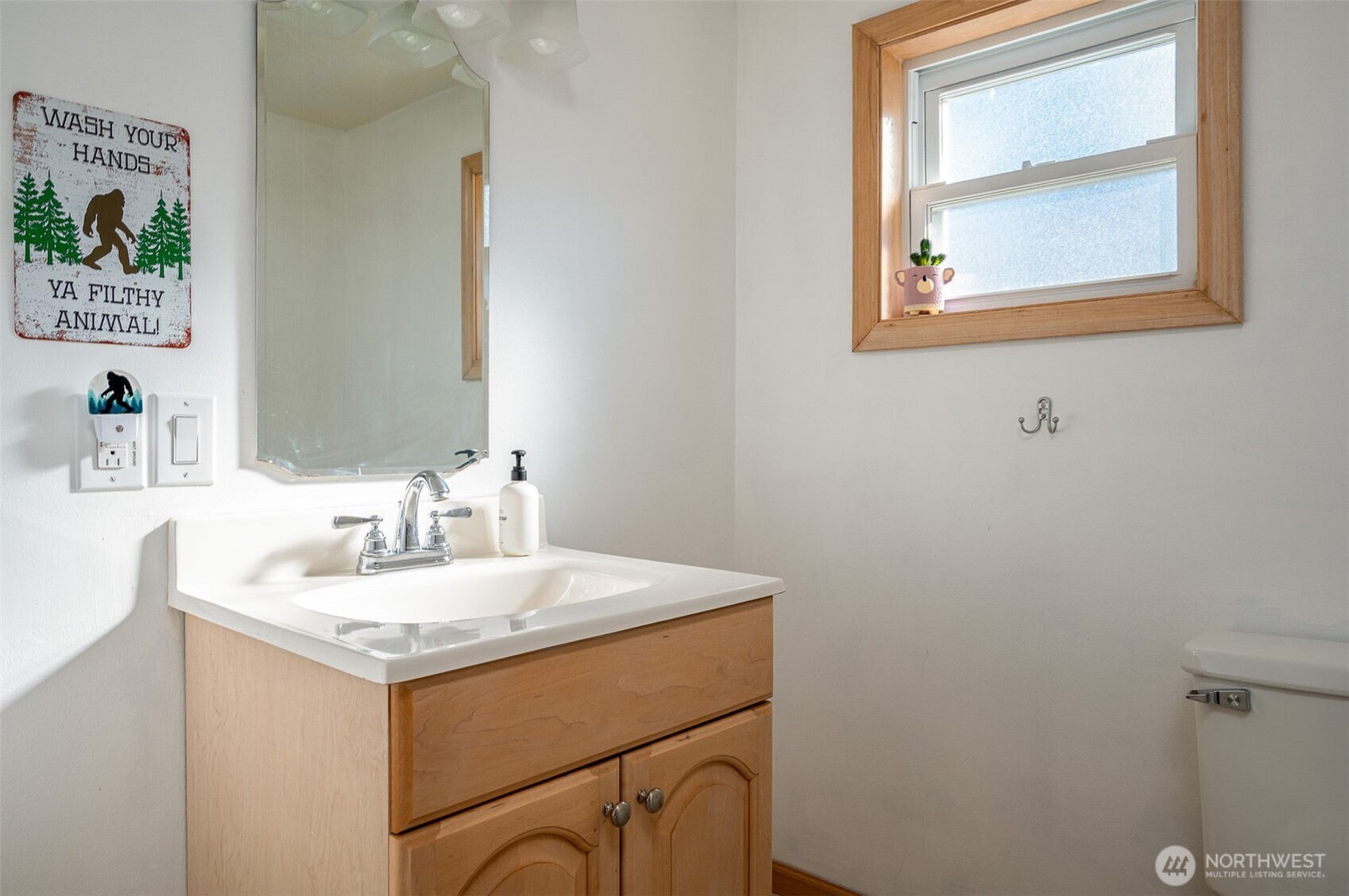 137 Aden Street SW, Castle Rock, WA 98611