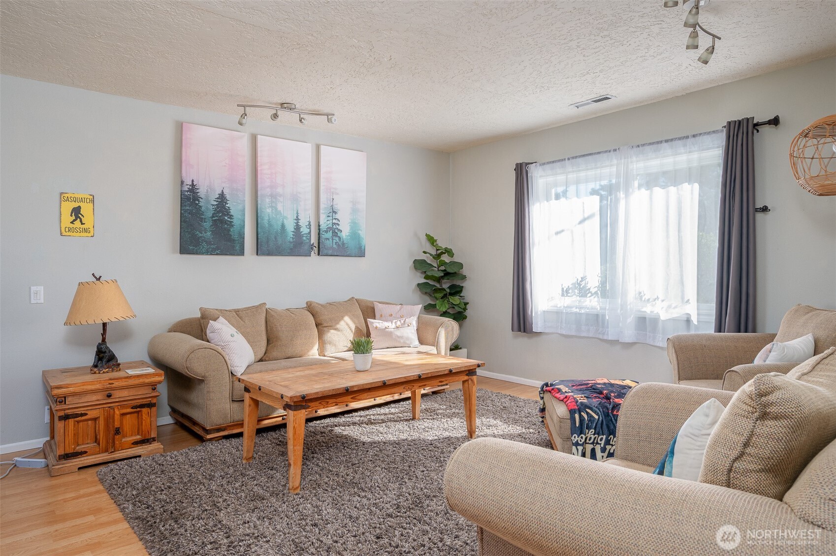 137 Aden Street SW, Castle Rock, WA 98611