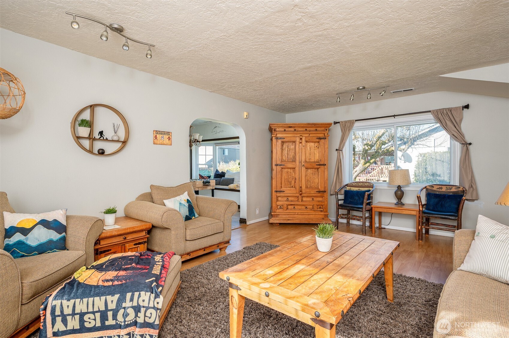 137 Aden Street SW, Castle Rock, WA 98611