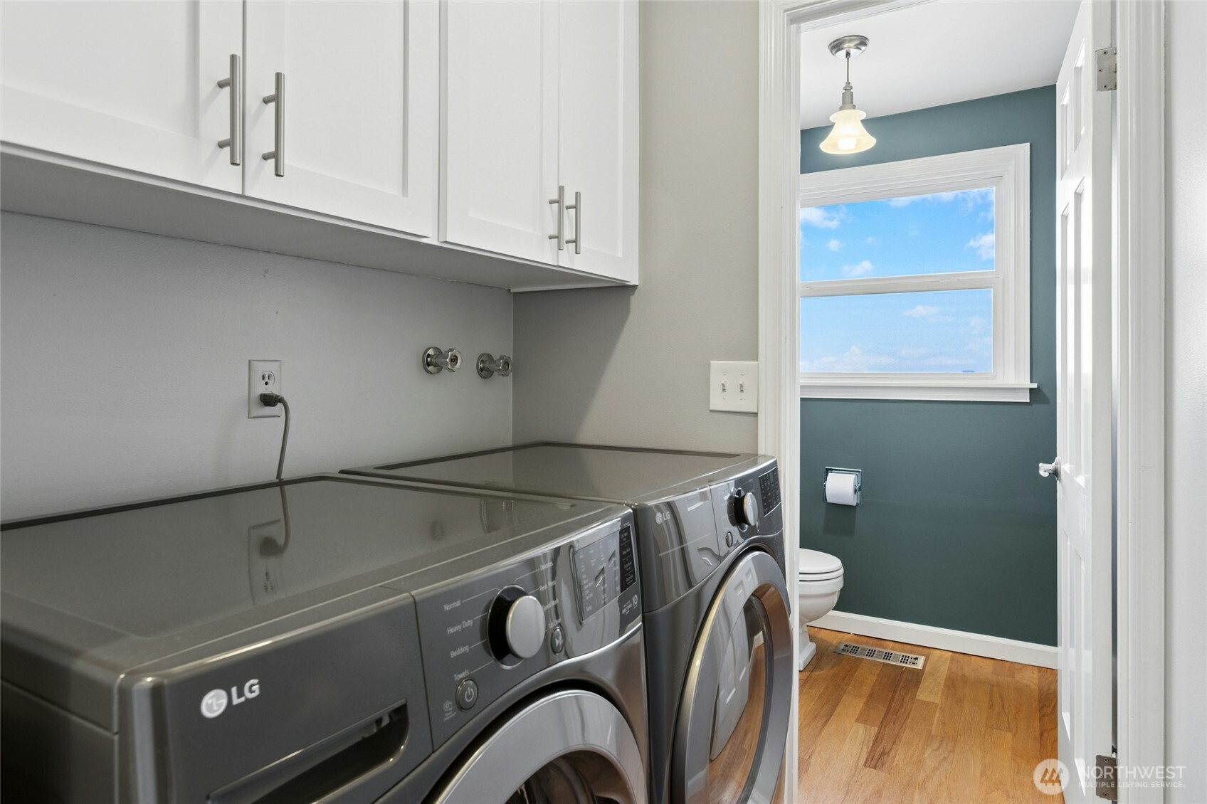 17154 NE 5th Street , Bellevue, WA 98008-4129