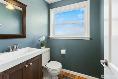 17154 NE 5th Street , Bellevue, WA 98008-4129 - Photo 14