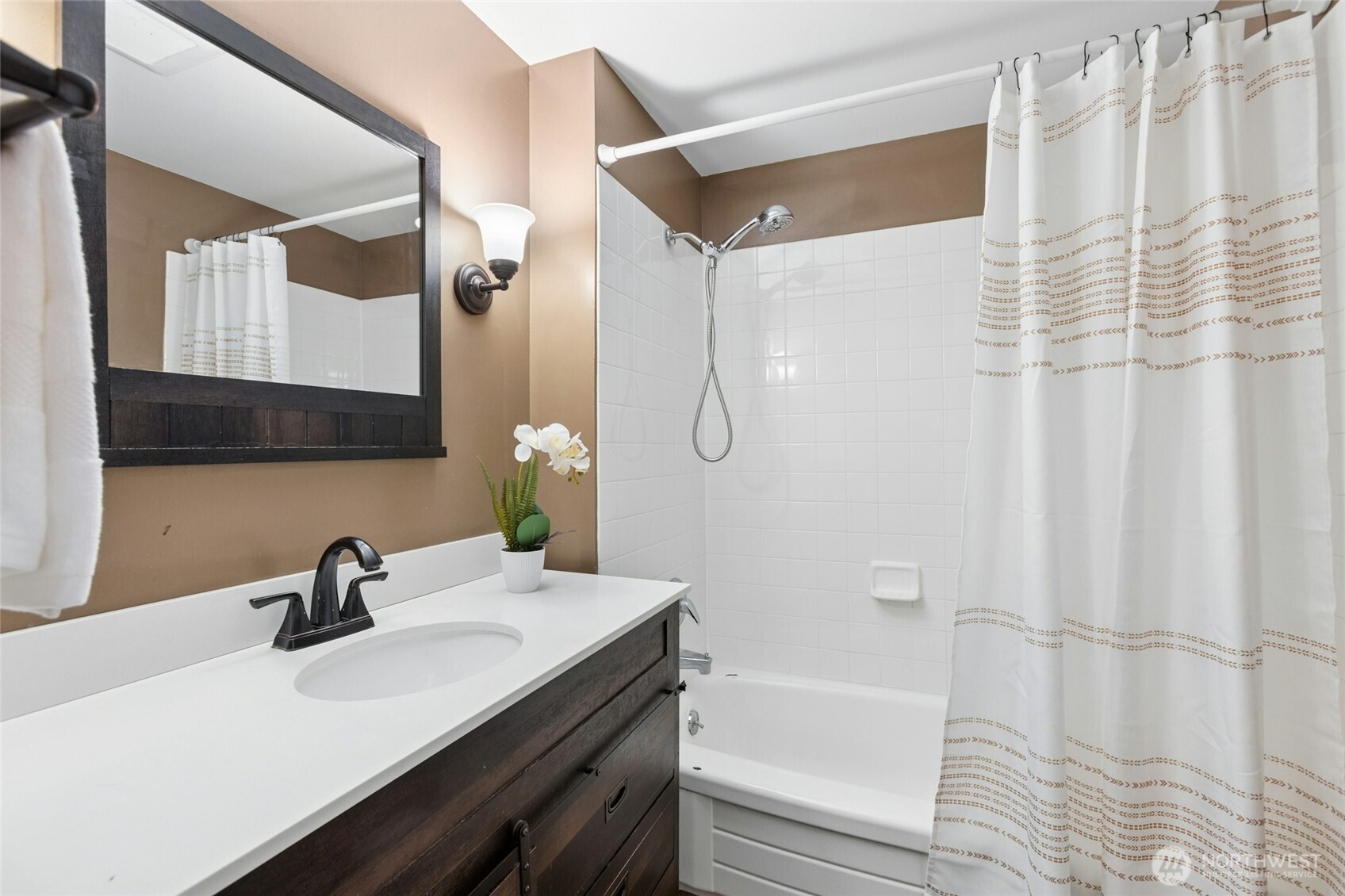 17154 NE 5th Street , Bellevue, WA 98008-4129