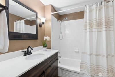17154 NE 5th Street , Bellevue, WA 98008-4129 - Photo 28