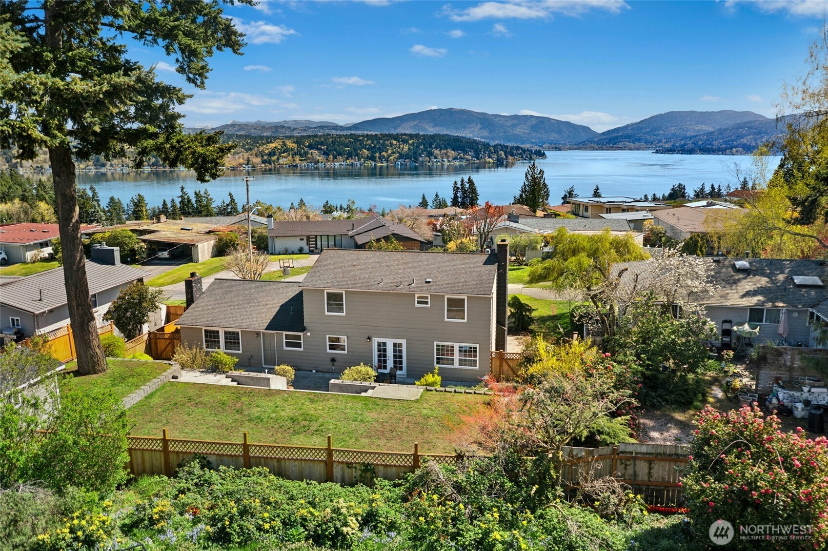 17154 NE 5th Street , Bellevue, WA 98008-4129