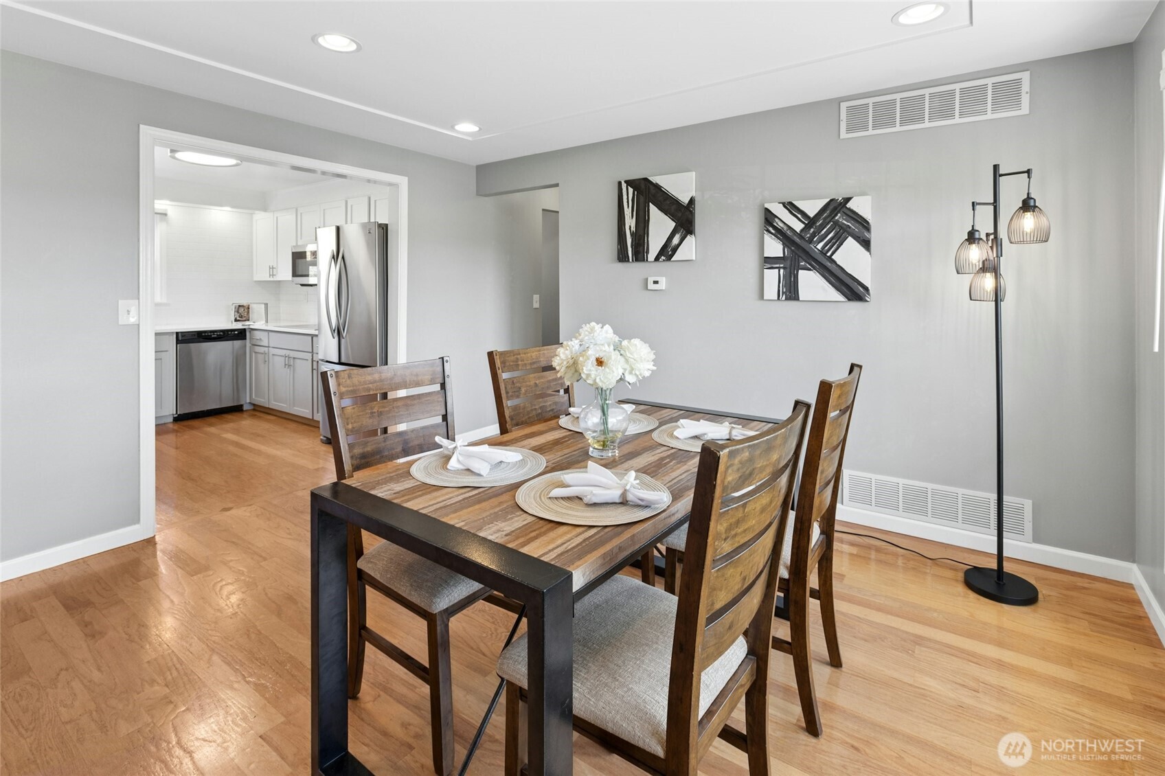 17154 NE 5th Street , Bellevue, WA 98008-4129