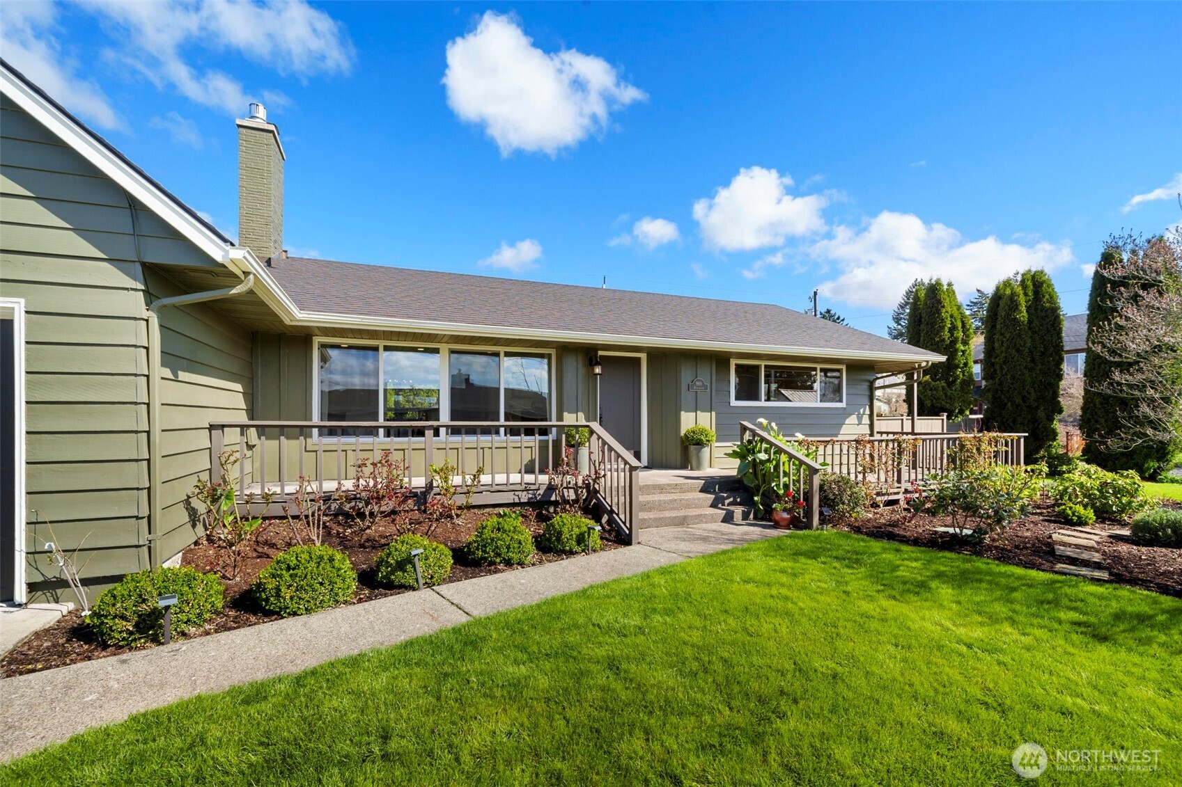 969 B Street , Washougal, WA 98671