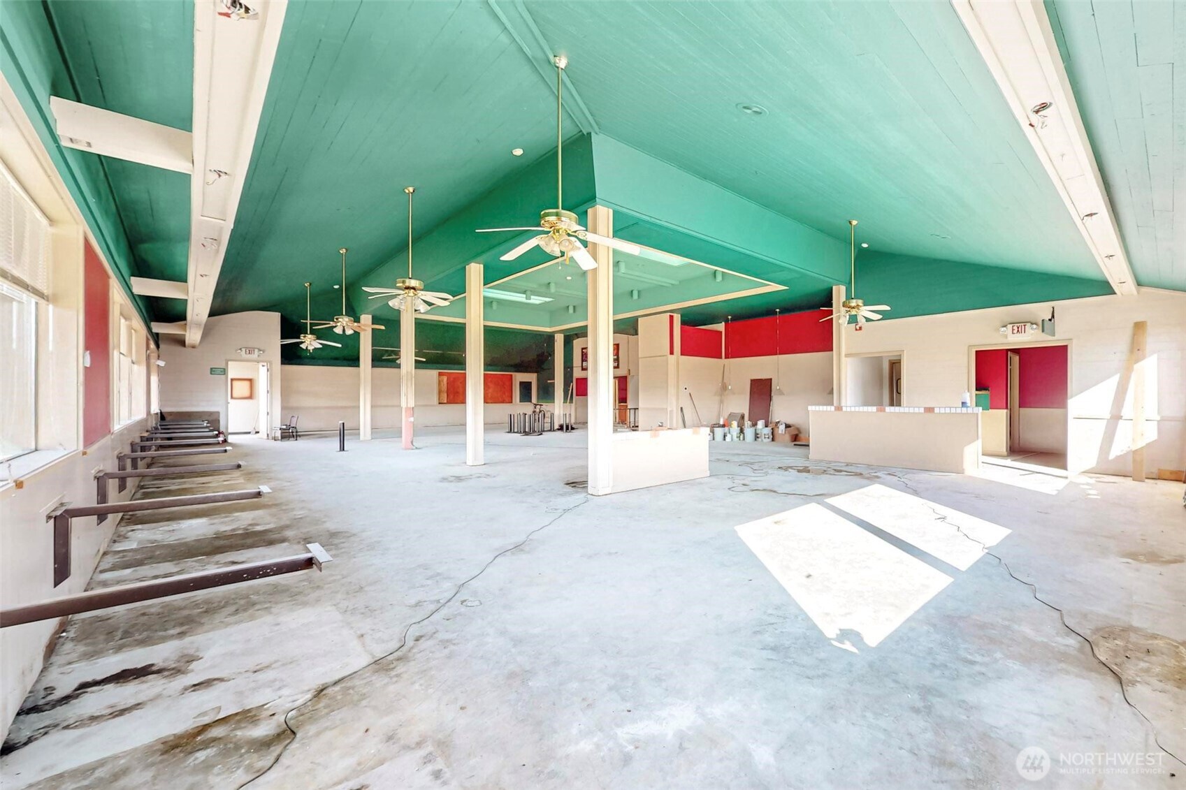 3558 Wheaton Way , Bremerton, WA 98310