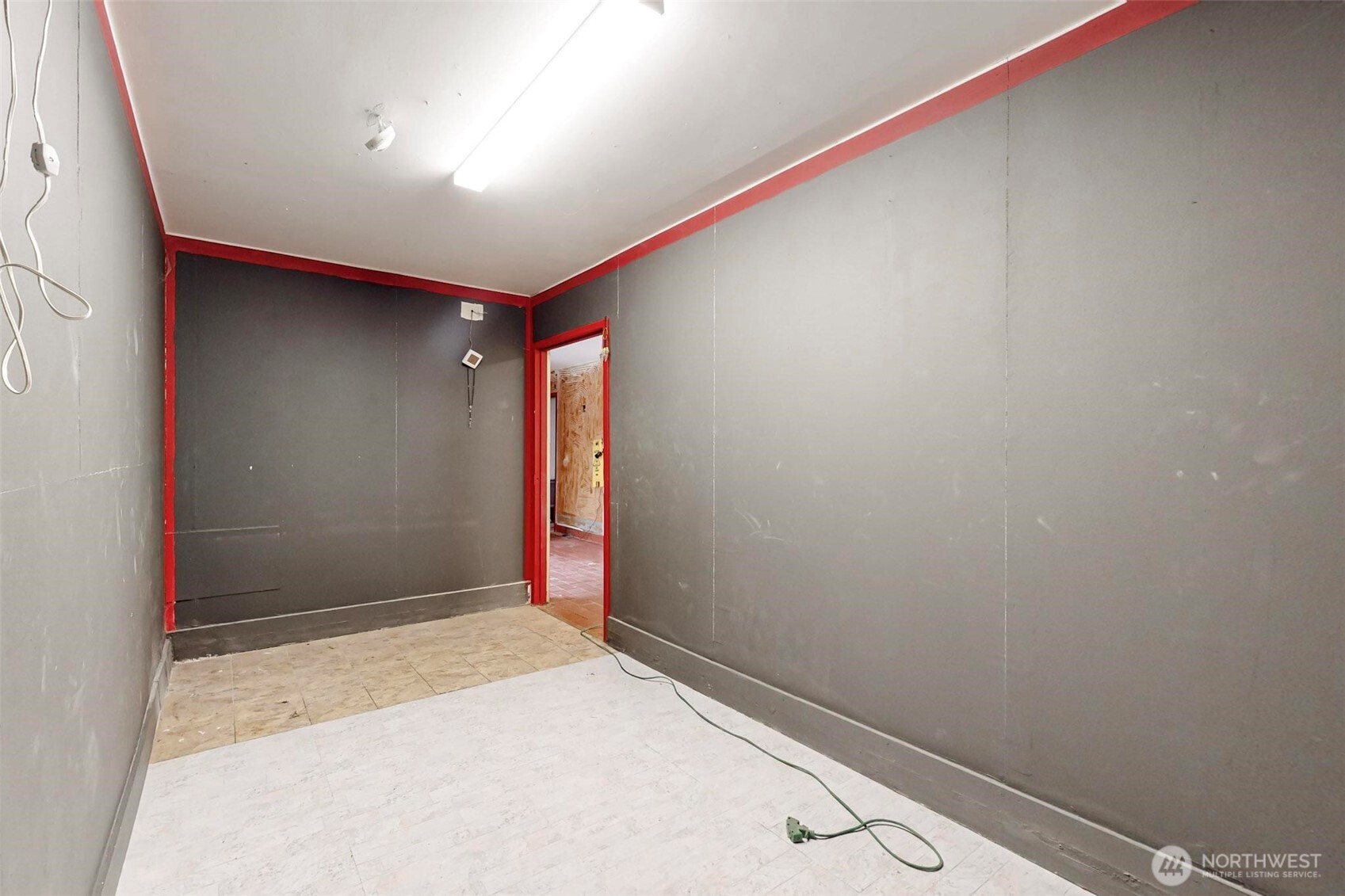 3558 Wheaton Way , Bremerton, WA 98310