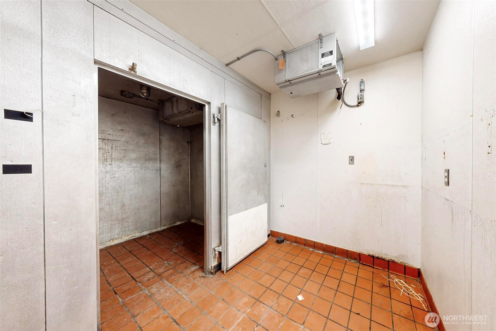 3558 Wheaton Way , Bremerton, WA 98310