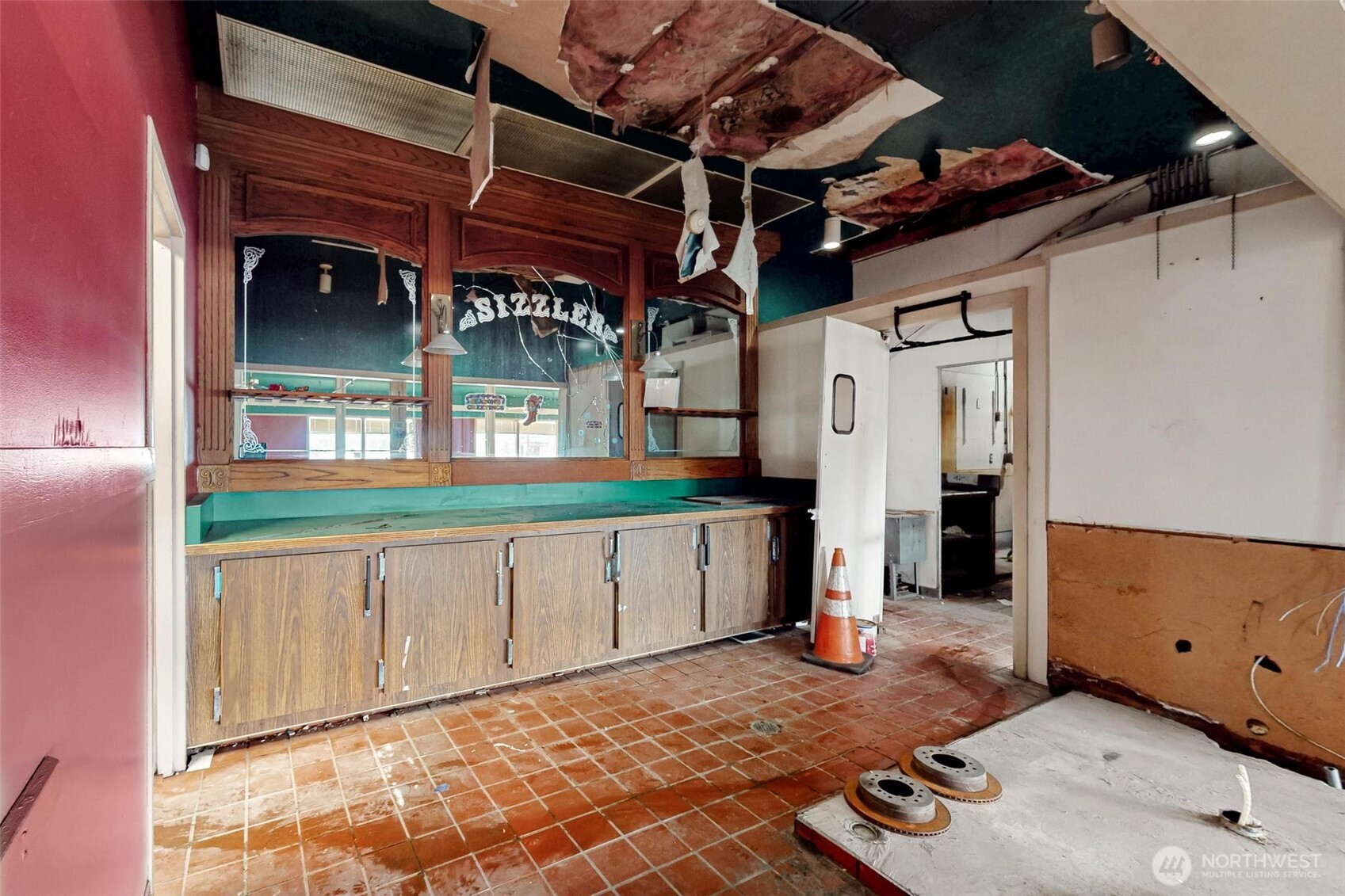 3558 Wheaton Way , Bremerton, WA 98310