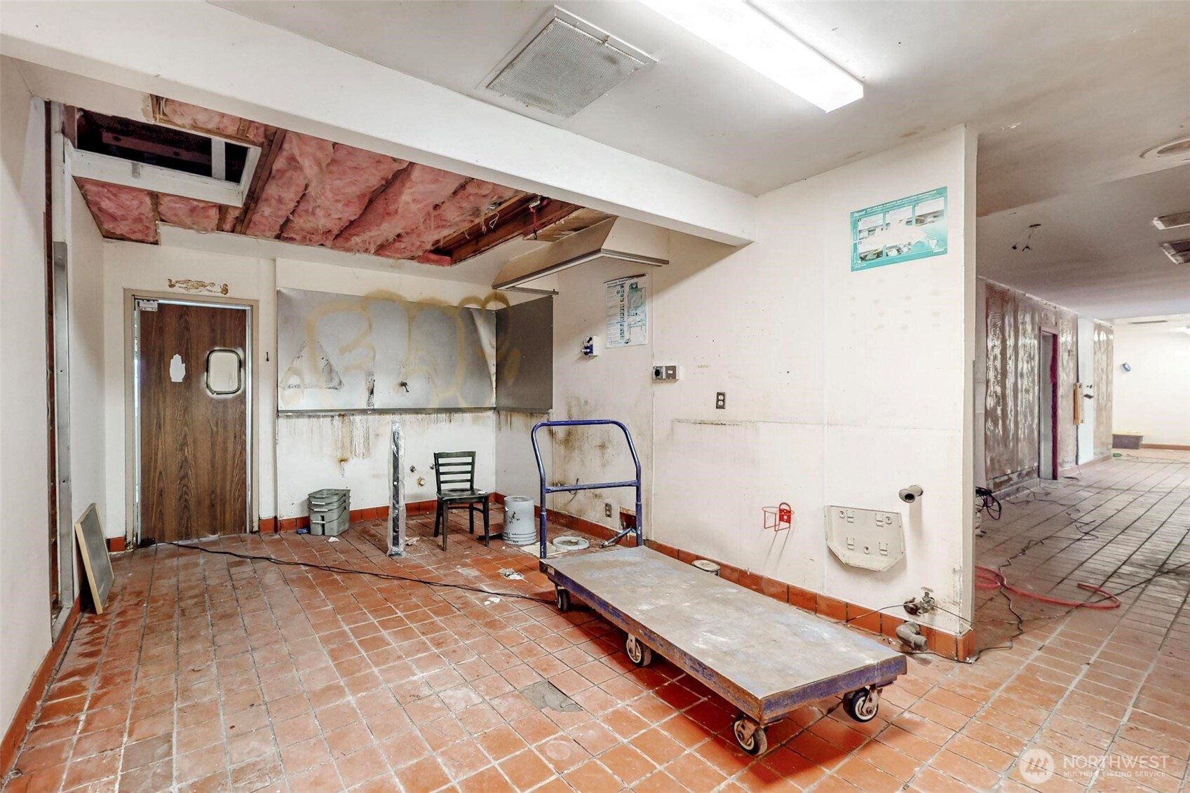 3558 Wheaton Way , Bremerton, WA 98310