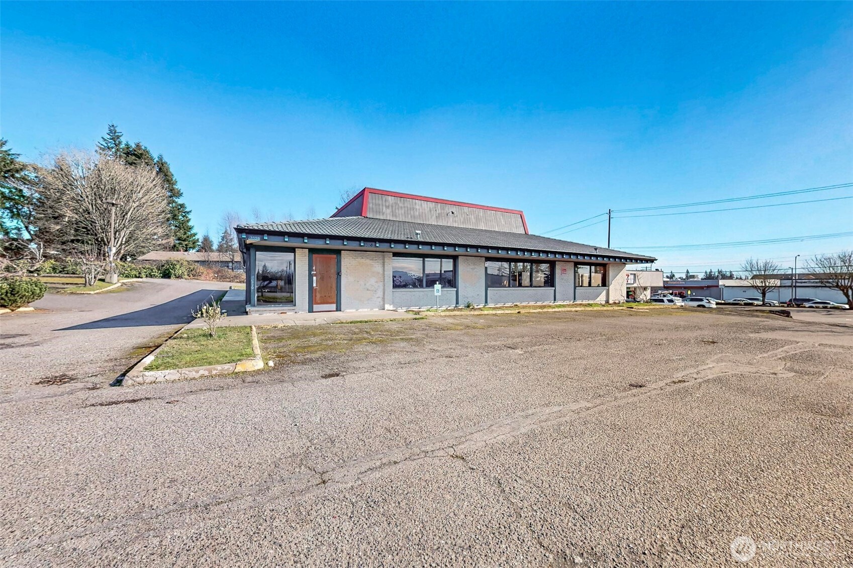 3558 Wheaton Way , Bremerton, WA 98310