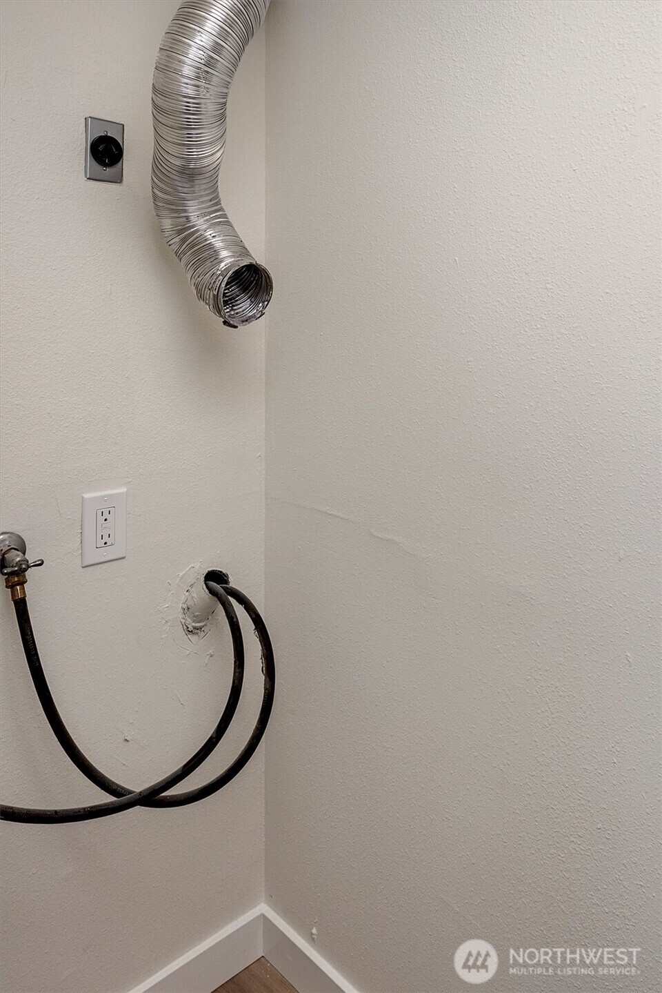 9517 NE 180th Street #B203, Bothell, WA 98011