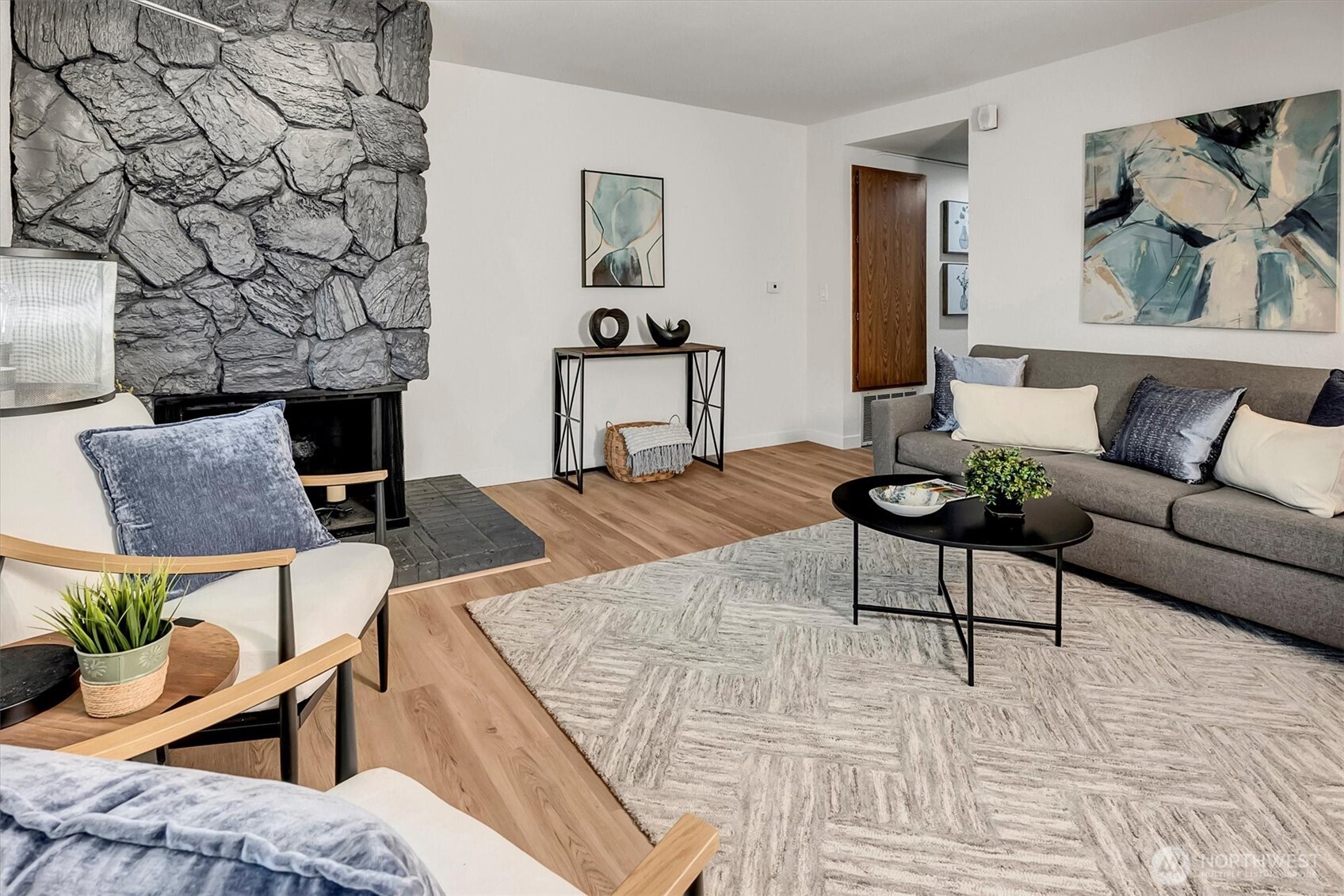 9517 NE 180th Street #B203, Bothell, WA 98011