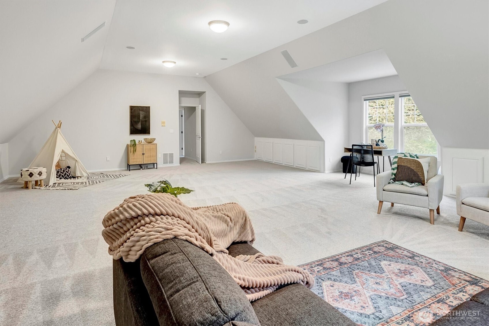 13205 218th Avenue NE, Woodinville, WA 98077