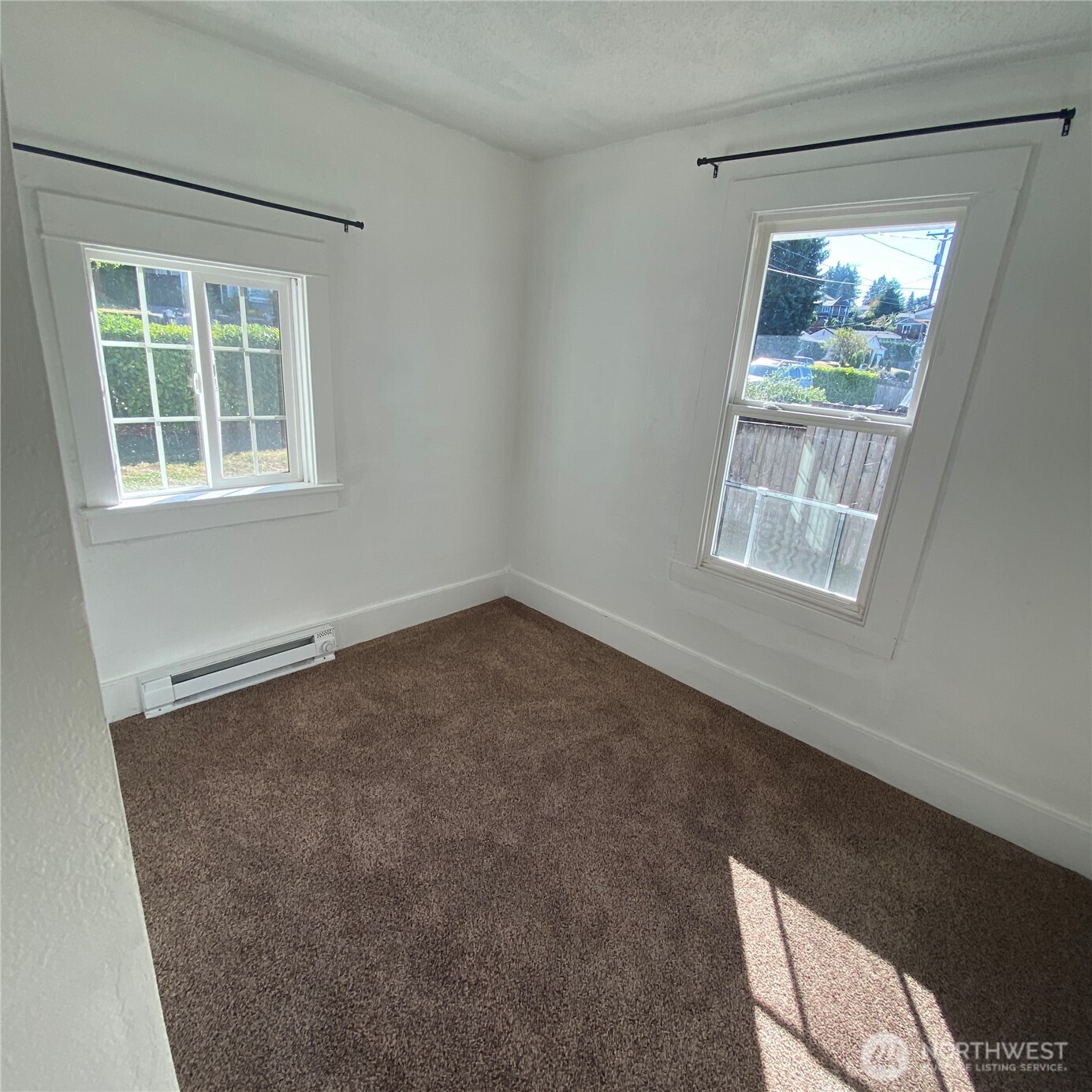 2716 Sylvan Drive W, University Place, WA 98466-2741