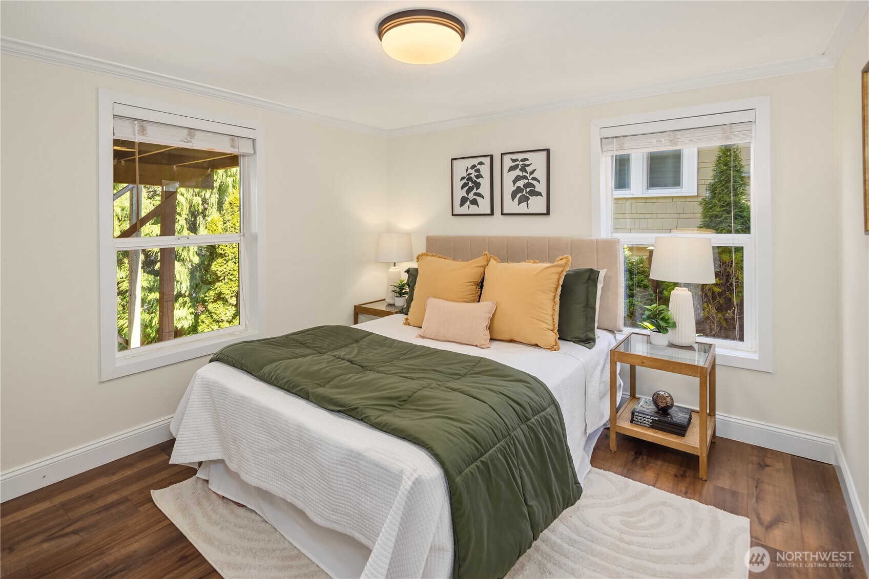 324 NE 54th Street , Seattle, WA 98105