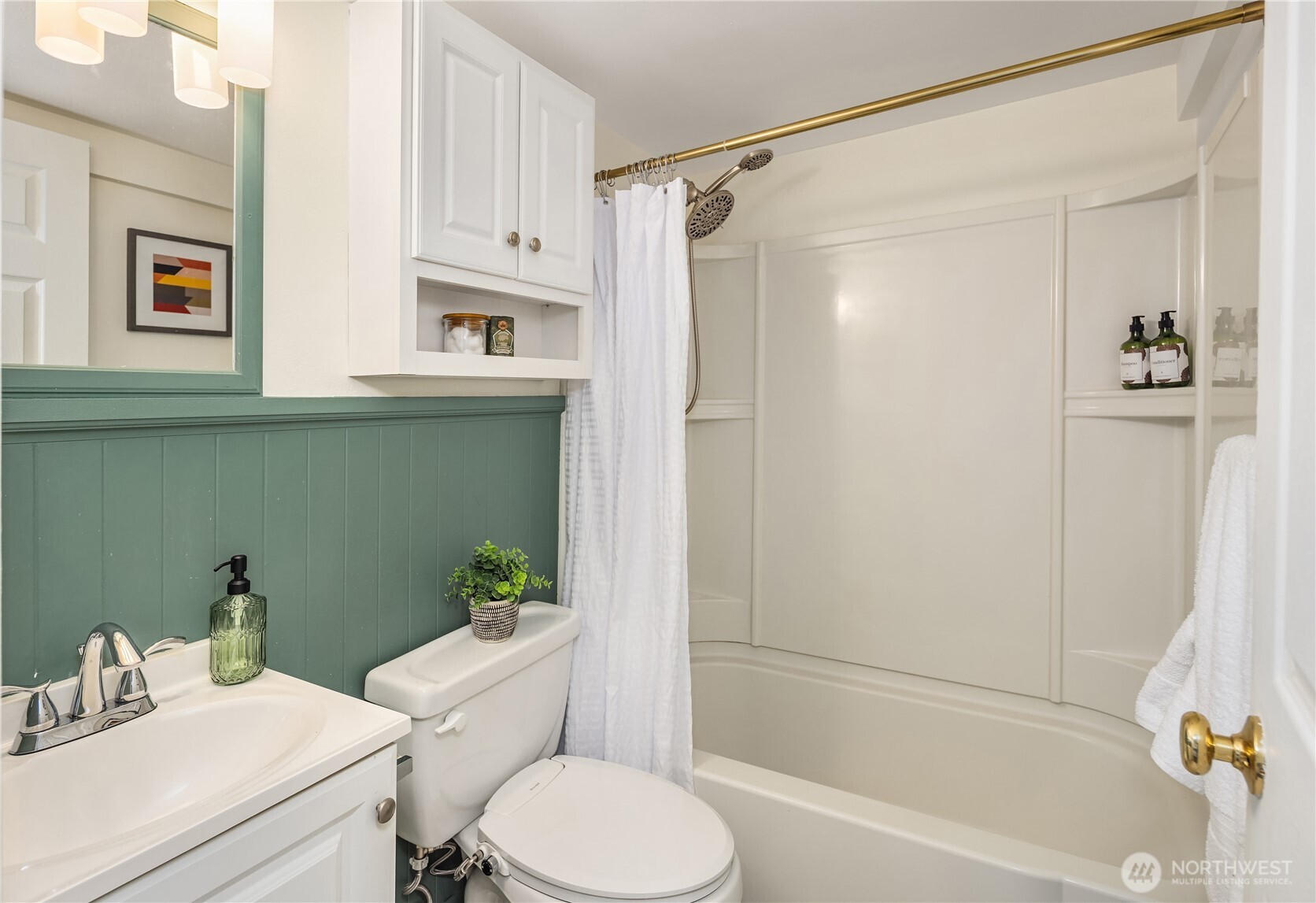 324 NE 54th Street , Seattle, WA 98105