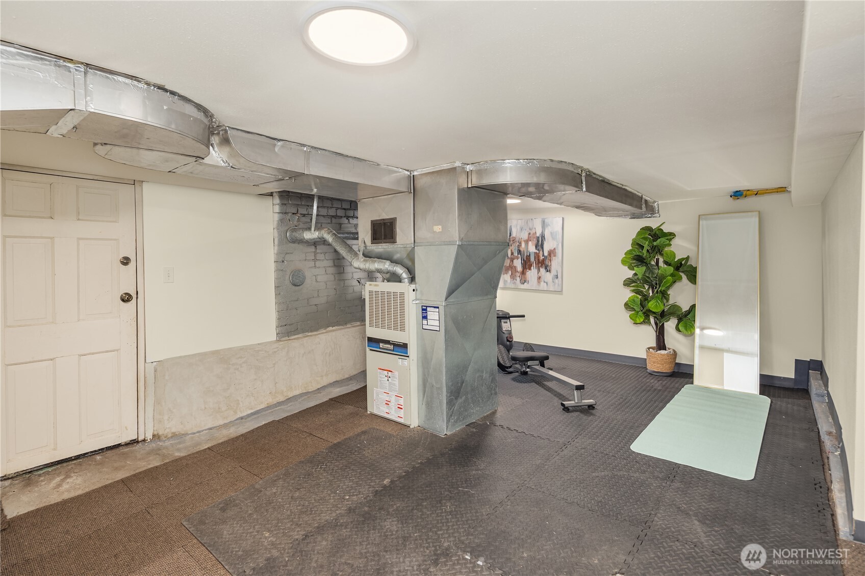 324 NE 54th Street , Seattle, WA 98105