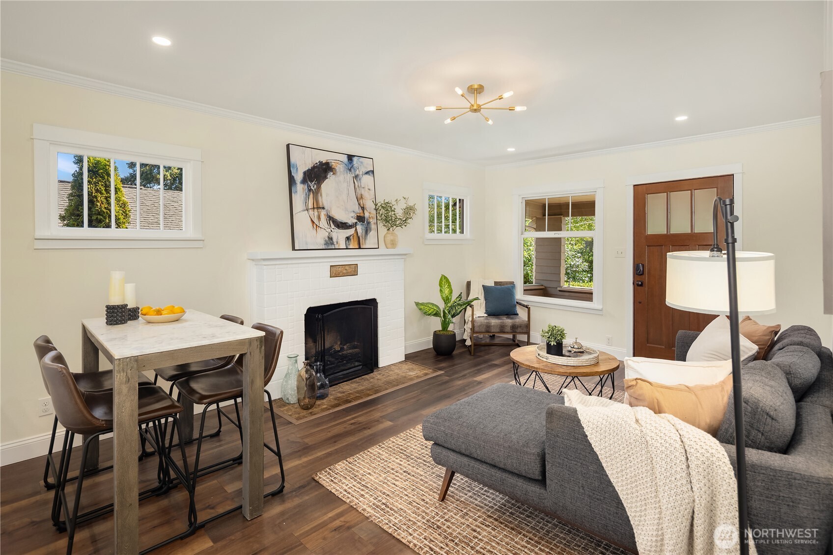 324 NE 54th Street , Seattle, WA 98105