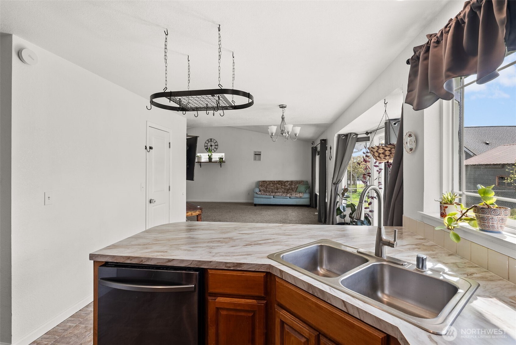 1231 SW Elzina Street , Chehalis, WA 98532