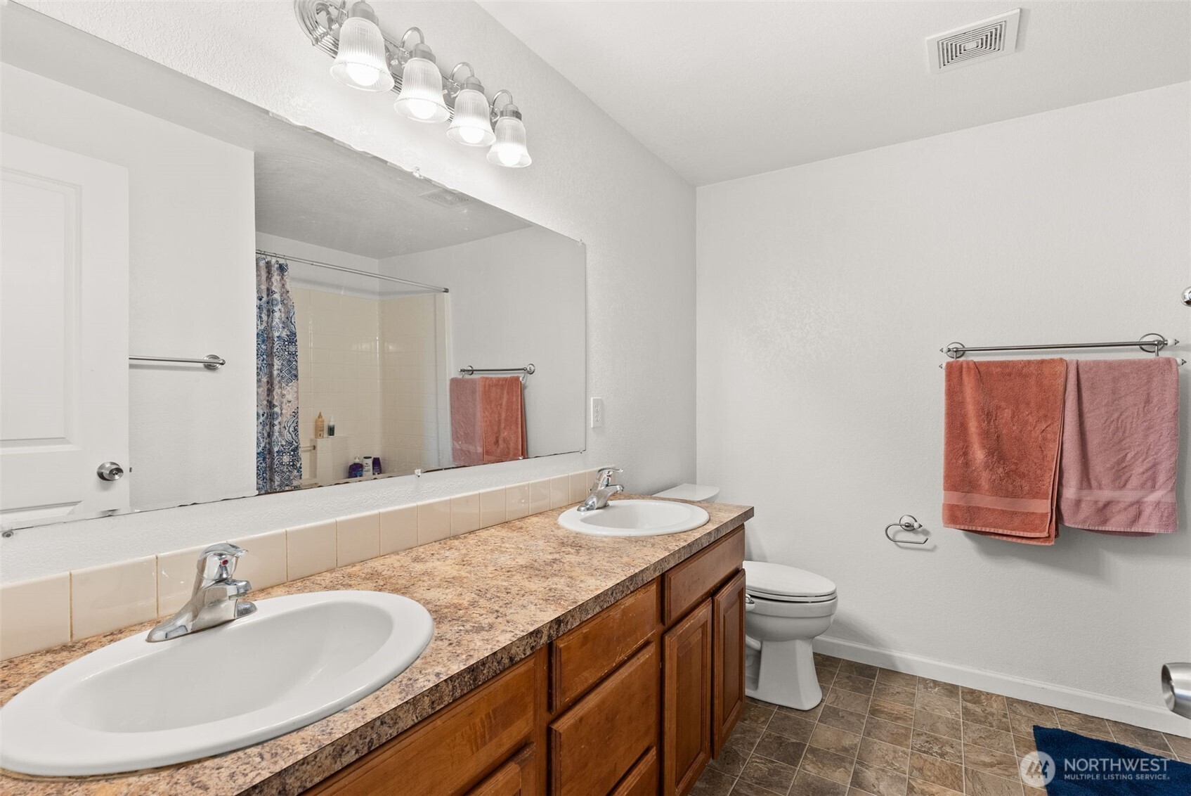 1231 SW Elzina Street , Chehalis, WA 98532