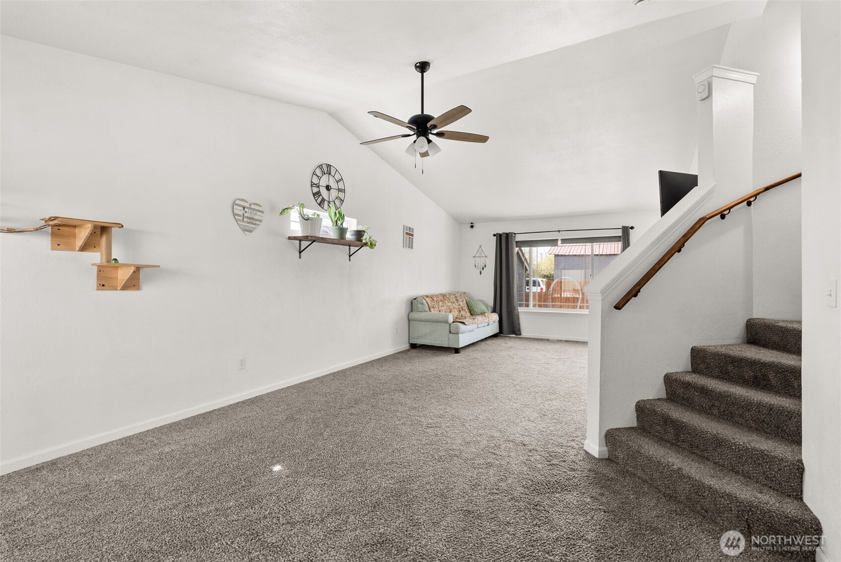 1231 SW Elzina Street , Chehalis, WA 98532