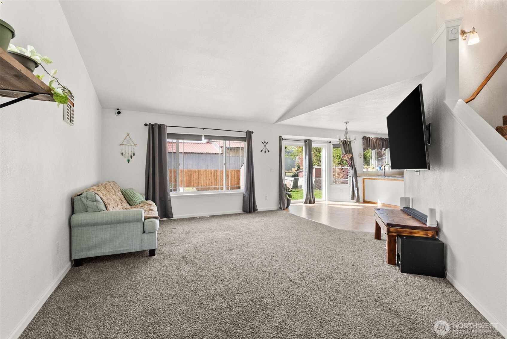 1231 SW Elzina Street , Chehalis, WA 98532