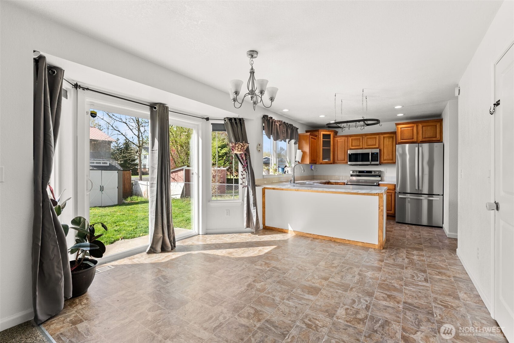 1231 SW Elzina Street , Chehalis, WA 98532