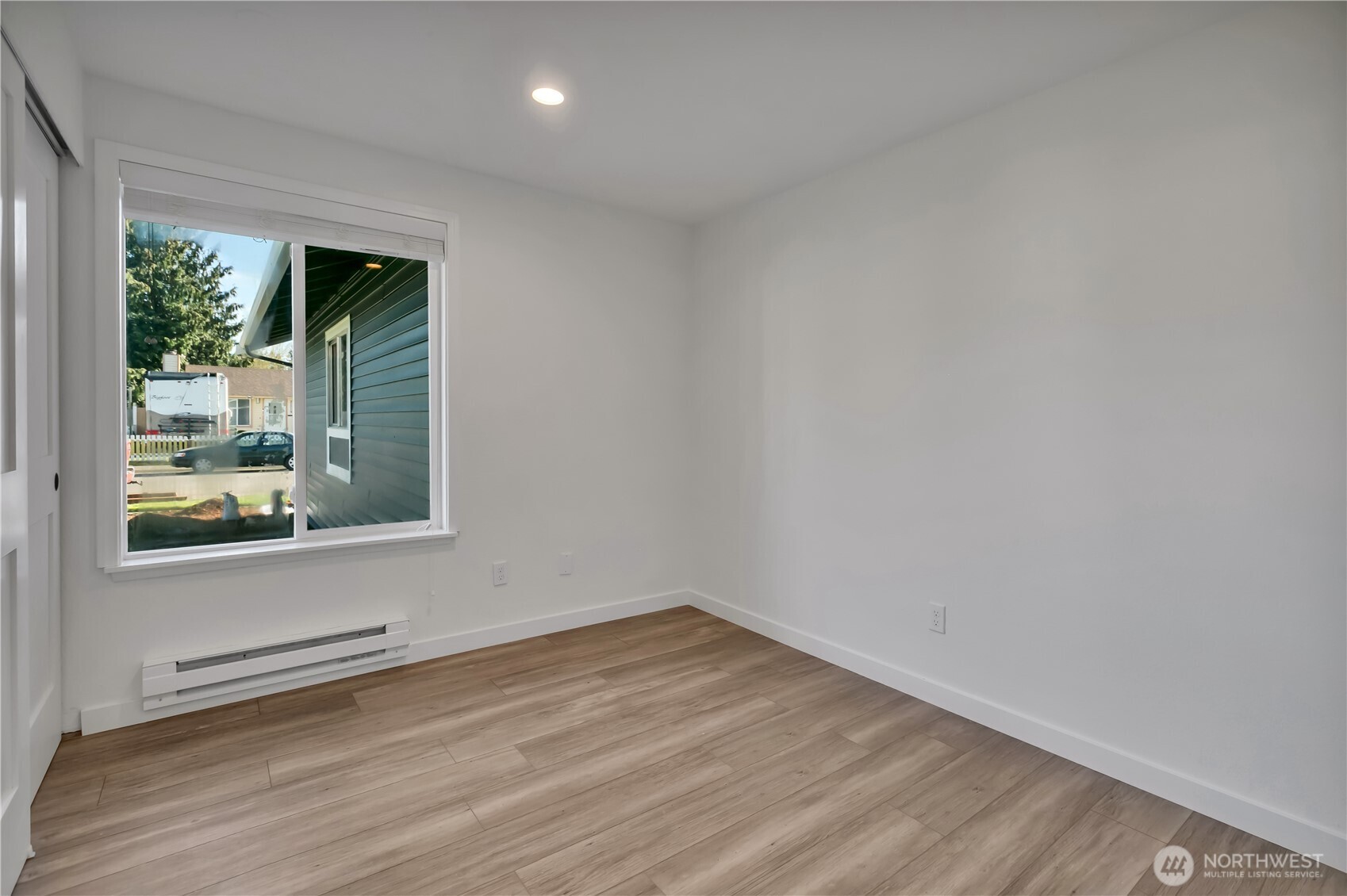 21720 SE 237th Street , Maple Valley, WA 98038