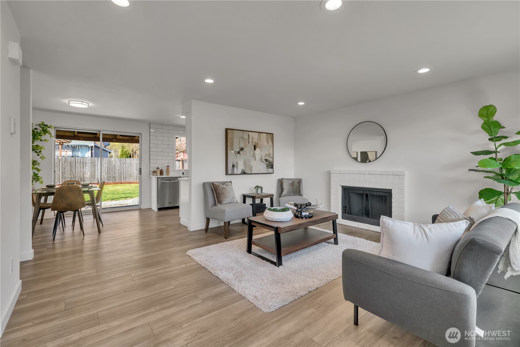 21720 SE 237th Street , Maple Valley, WA 98038