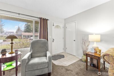 14209 14211 107th Avenue Ct E, Puyallup, WA 98374 - Photo 4